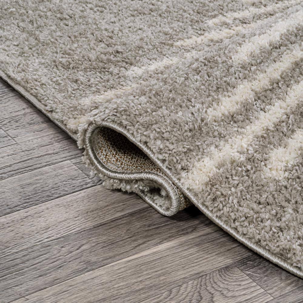 Gray and Ivory Diamond Stripe Geometric Shag Area Rug 4' x 6'