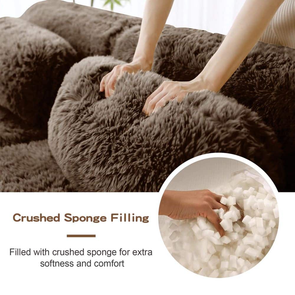 Detail of the crushed sponge filling on the sofa.