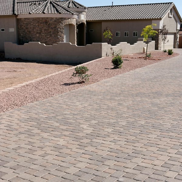 Plaza Square 5.5 in. L x 5.5 in. W x 2.36 in. H 3-Tone Brown Concrete Paver (480-Pieces/100 sq. ft./ Pallet)