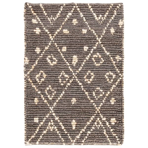 Bohemian 2 ft. x 3 ft. Gray/White Geometric Diamond Area Rug
