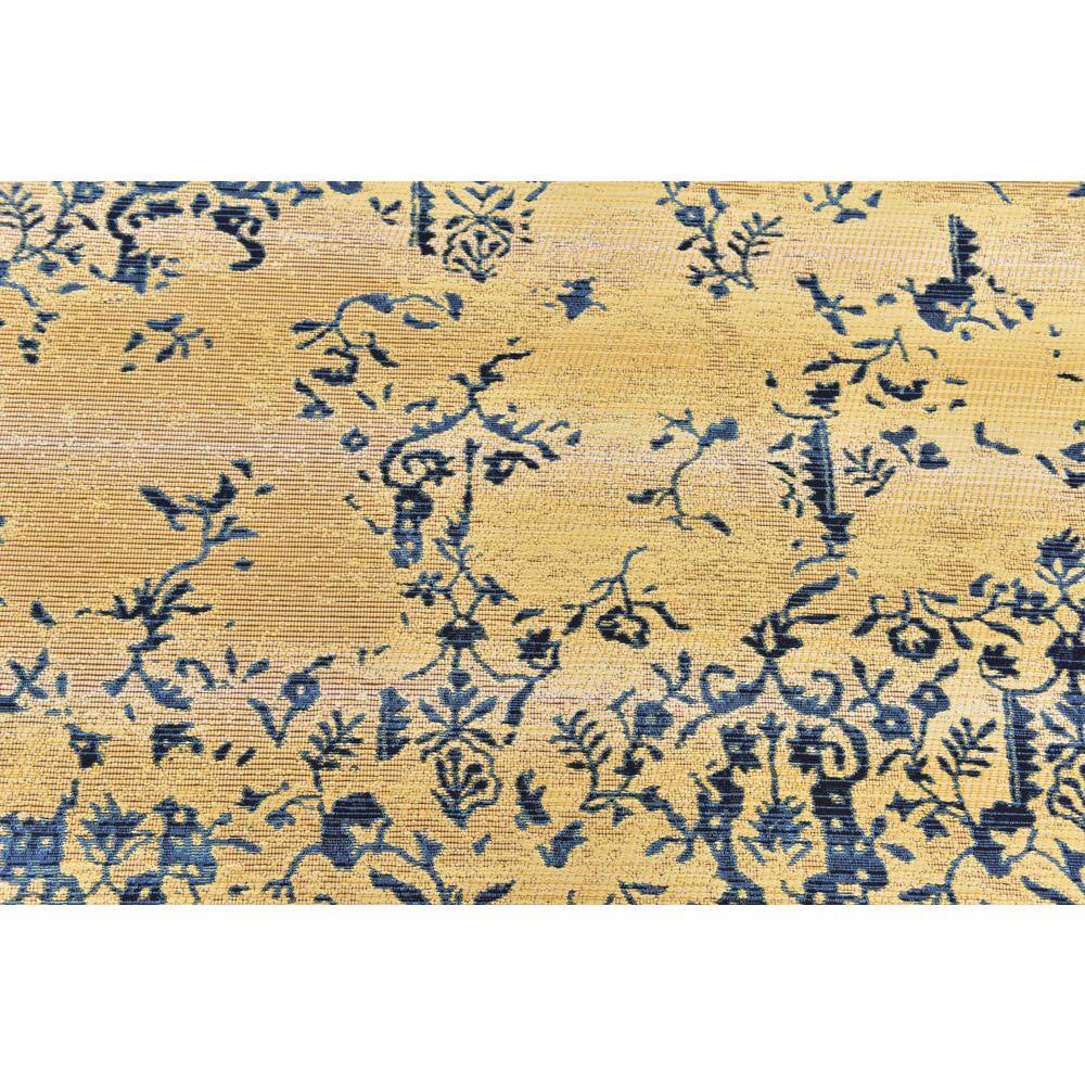 All-Season Beige Synthetic 8' Round Outdoor Rug with Stain-Resistant Weave