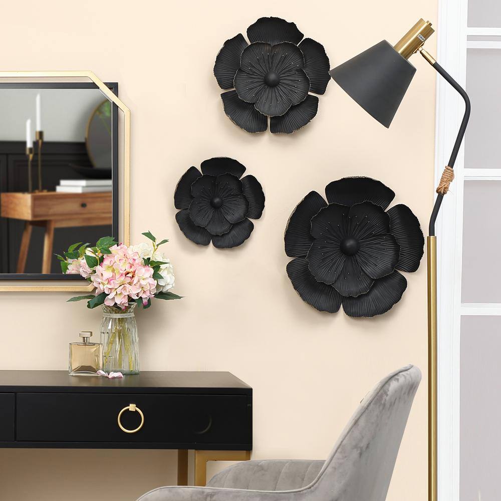 LuxenHome Black and Gold Metal Flower Wall Sculptures Set