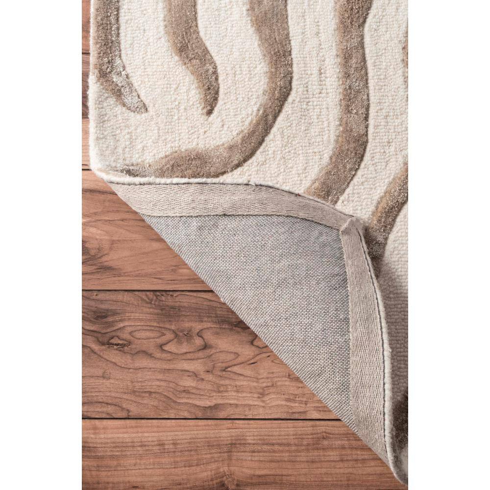Gray Zebra Print Tufted Wool and Silk Rug, 3' x 5'