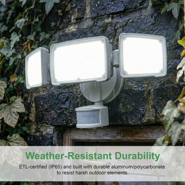 Maxlite 450 Watt Equivalent 4500 Lumen 180° White Motion Sensing