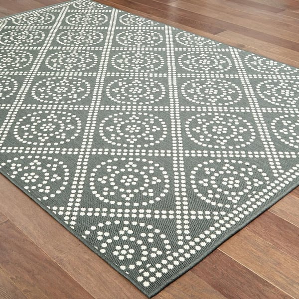 Sienna Gray/Ivory 8 ft. x 11 ft. Lattice Indoor/Outdoor Patio Area Rug