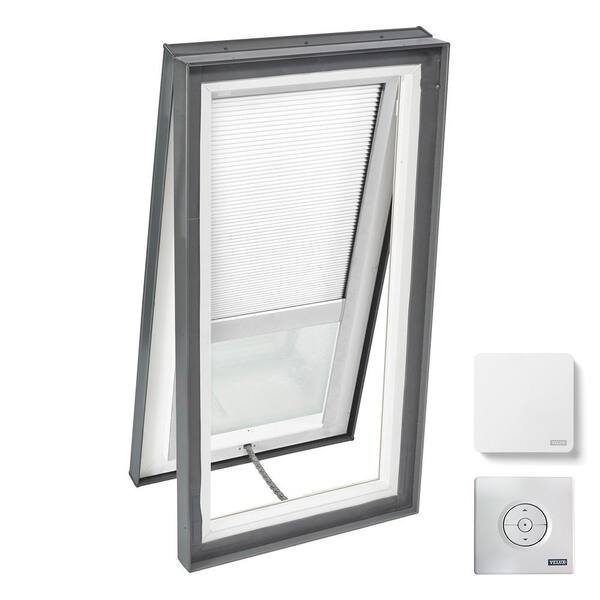 VELUX 22-1/2 in. x 46-1/2 in. Venting Curb Mount Skylight w/ Tempered Low-E3 Glass & White Solar Powered Light Filtering Blind