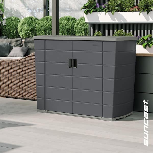 Backyard Oasis Entertaining Station with Storage