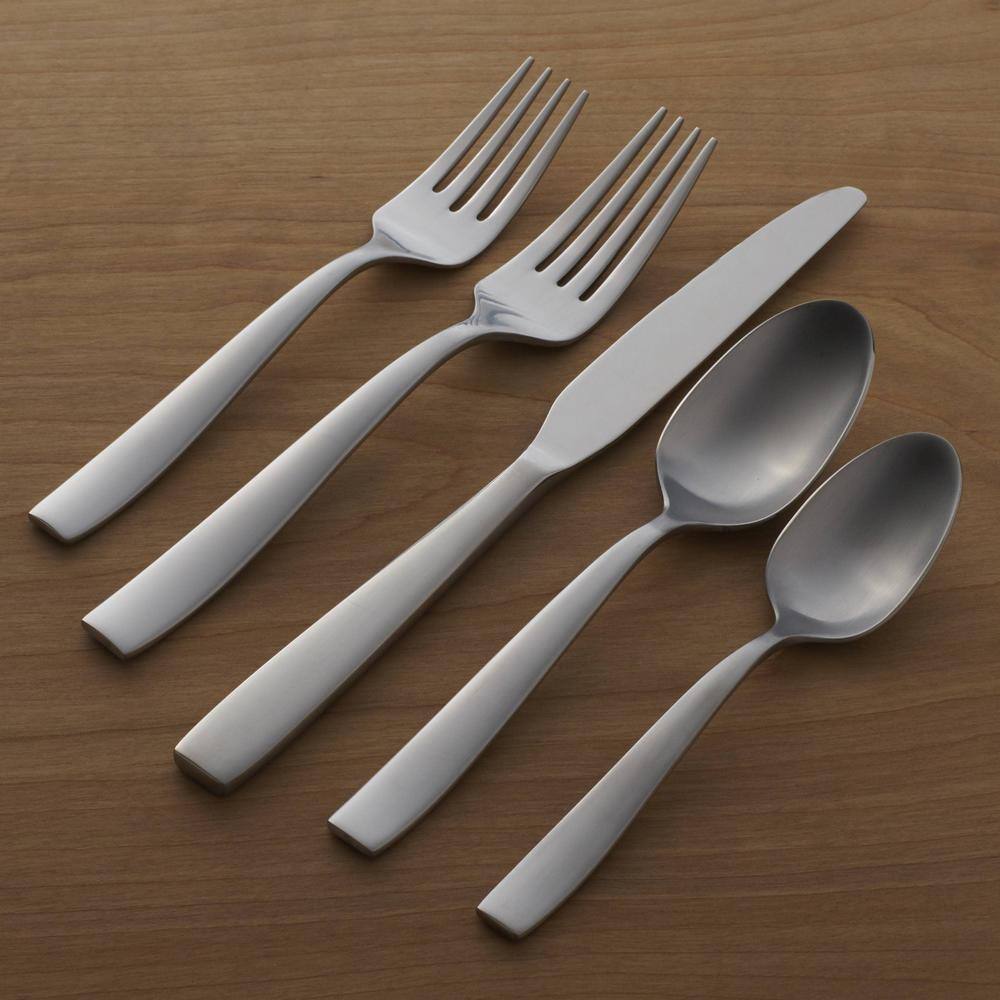 Everdine 45-Piece Silver Stainless Steel Flatware Set