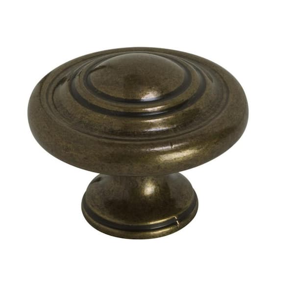 Richelieu Hardware Grenoble Collection 1-3/4 in. (44 mm) Antique English Traditional Cabinet Knob