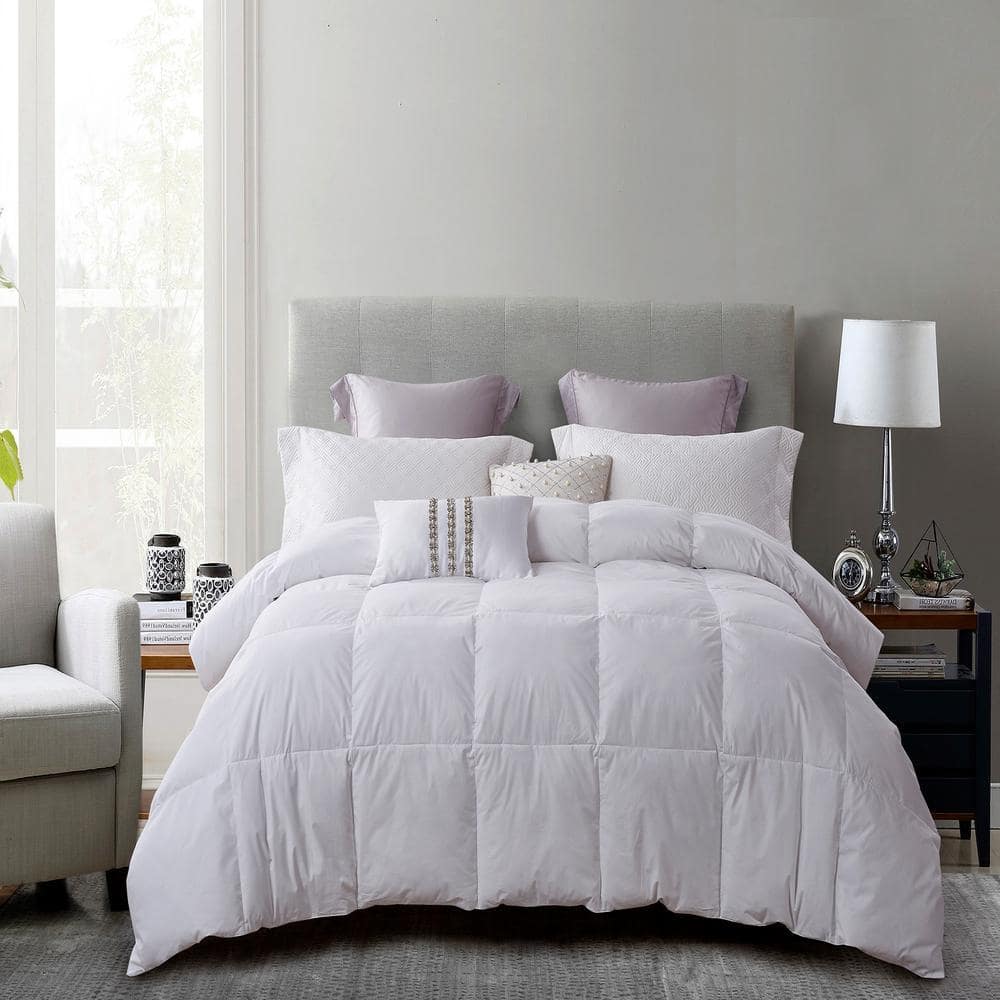MARTHA STEWART White 100% Cotton Goose Feather and Down King Comforter MS004403