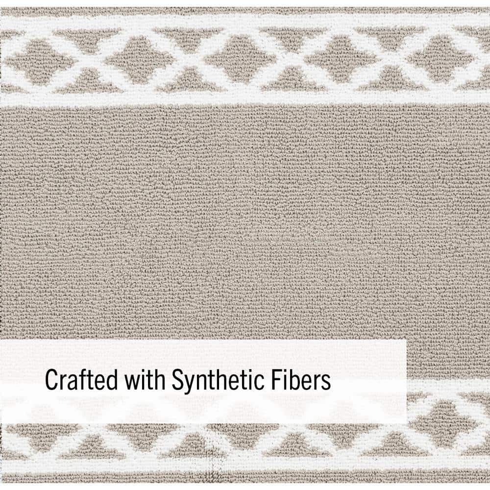 Light Grey and White Trellis Tufted Runner Rug 26" x 60"