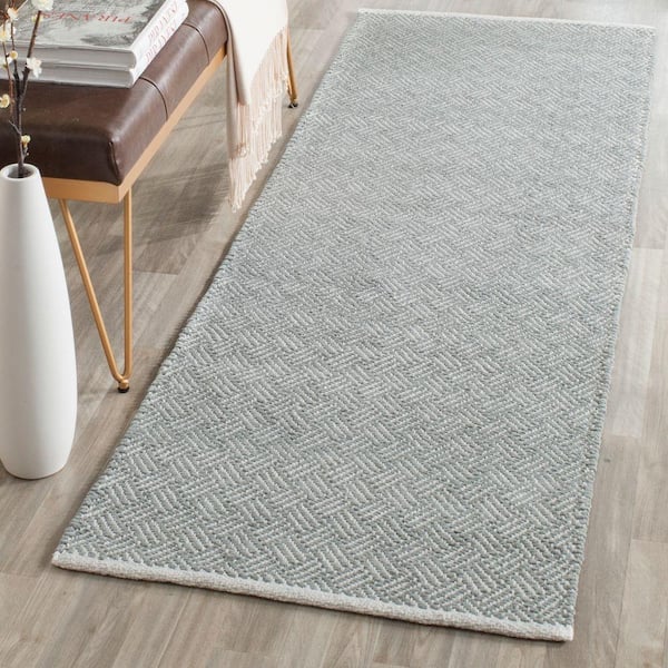 Boston Grey 2 ft. x 7 ft. Solid Gradient Geometric Runner Rug