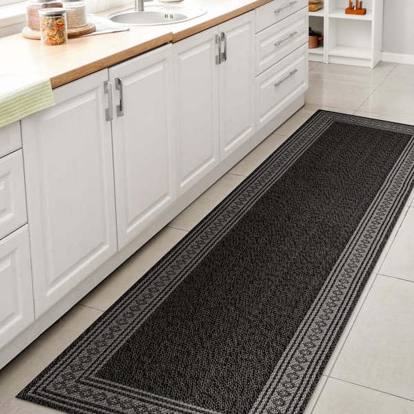 JONATHAN Y Lucia Classic Diamond Border Black/Gray 2 ft. x 8 ft. Indoor/Outdoor Area Rug