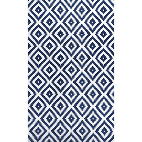 nuLOOM Kellee Blue 4 ft. x 6 ft. Machine Washable Modern Diamonds Indoor Area Rug