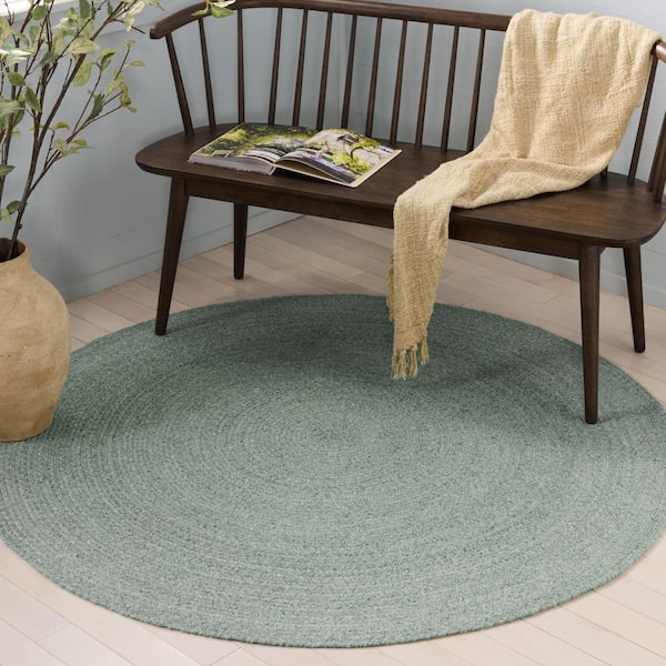 Braided 6 ft. x 6 ft. Green Solid Color Distressed Round Area Rug