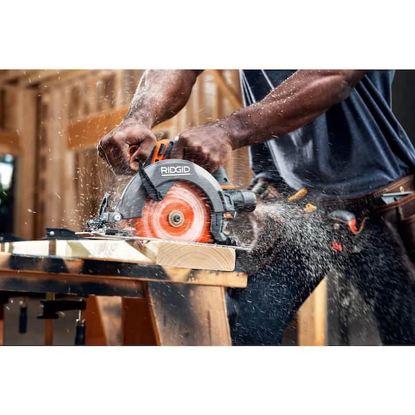 RIDGID 18V Cordless 6-1/2 in. Circular Saw with 18V Lithium-Ion 4.0 Ah  Battery R8655B-AC87004 The Home Depot