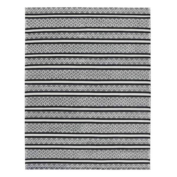 Black and White 8 ft. x 10 ft. Geometric Area Rug
