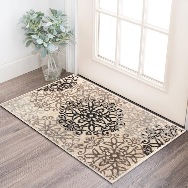 Leigh Beige 2 ft. x 3 ft. Floral Medallion Polypropylene Area Rug