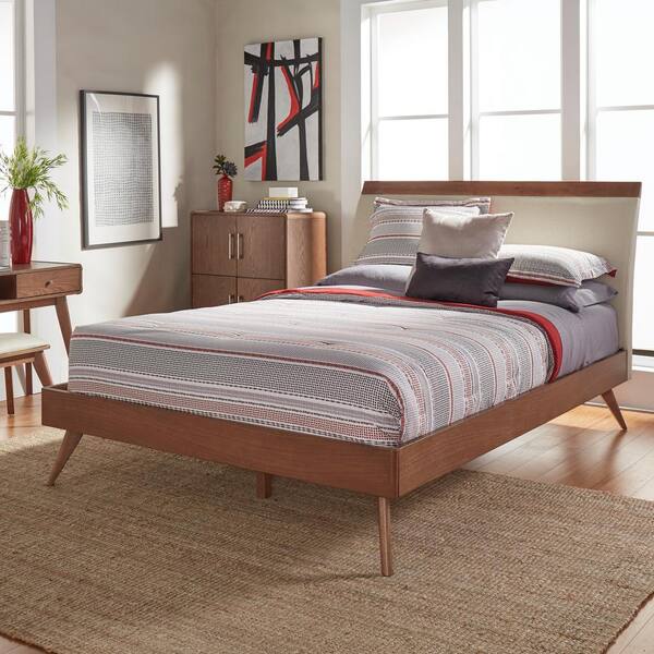 HomeSullivan Holbrook Chestnut Queen Platform Bed