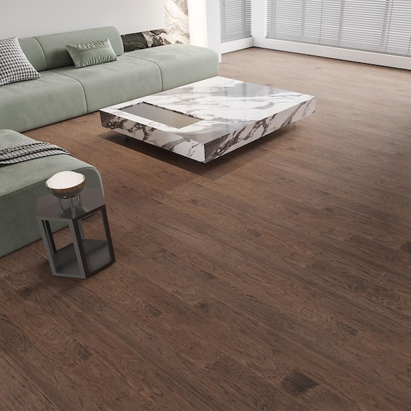 Selkirk Captival Hickory 3/8 in. T x 5 in. W Click Lock Hand Scraped Engineered Hardwood Flooring (25.83 sq.ft./case)