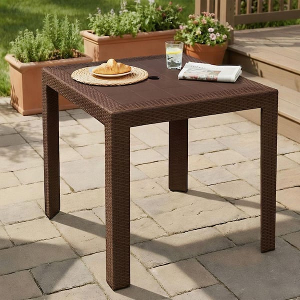 ToolCat 36 in. Green Round Plastic Patio Outdoor Dining Table with