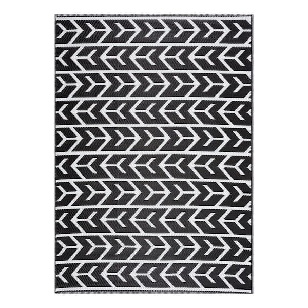 Amsterdam Black and White 5 ft. x 7 ft. Folded Reversible Recycled Plastic Indoor/Outdoor Area Rug-Floor Mat