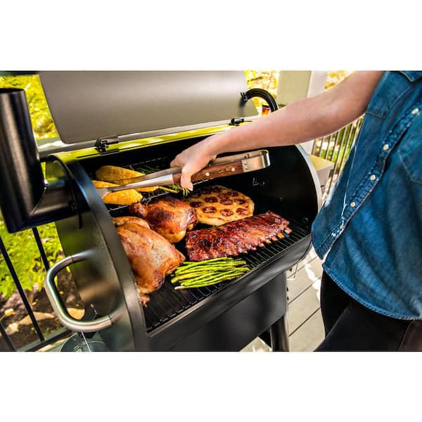 Pro 575 Wi-Fi Pellet Grill and Smoker in Bronze