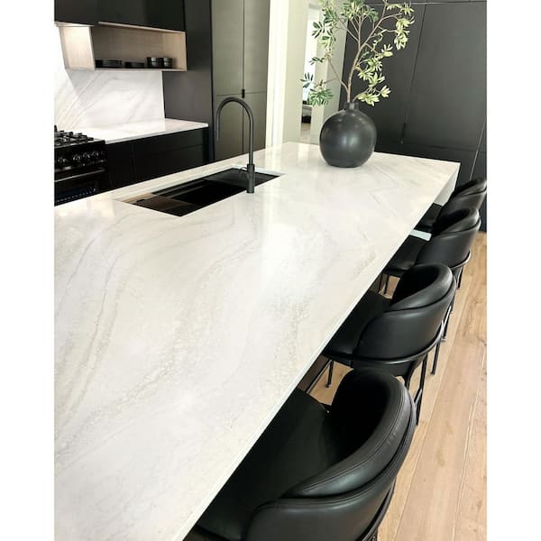 CAMBRIA Quartz Countertop Sample in Everleigh 11387150 - The Home