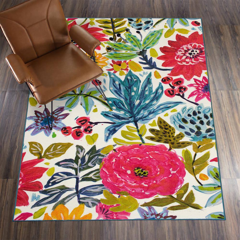 Multicolor Floral Synthetic Washable 5' x 7' Rectangular Rug