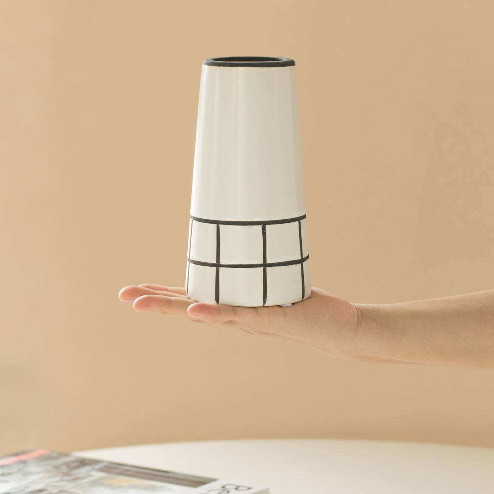 Medium Black and White Ceramic Grid Pattern Tapered Vase
