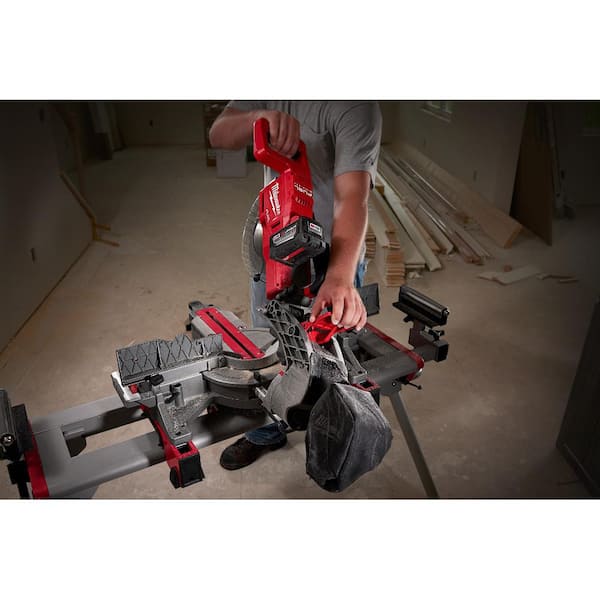 Milwaukee - M18 FUEL 18V Lithium-Ion Brushless Cordless 10 in. Dual Bevel Sliding Compound Miter Saw Kit W/(1) 9.0Ah Battery