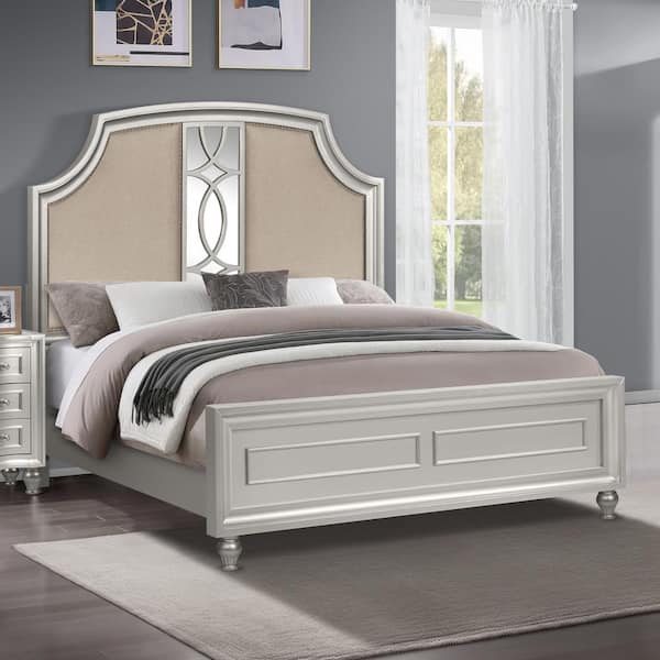 NEW CLASSIC HOME FURNISHINGS New Classic Furniture Reflections Silver Wood Frame Queen Panel Bed