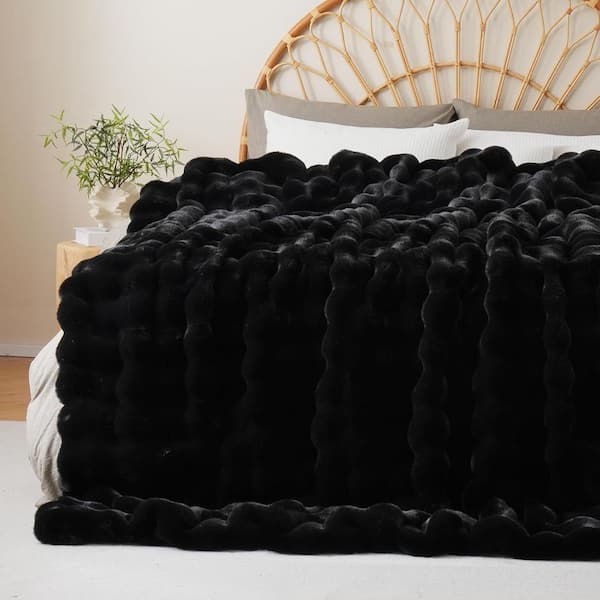 ILTB Black Faux Rabbit Fur 60 in. x 80 in. Soft Plush Fuzzy Fluffy Throw Blanket for Bed