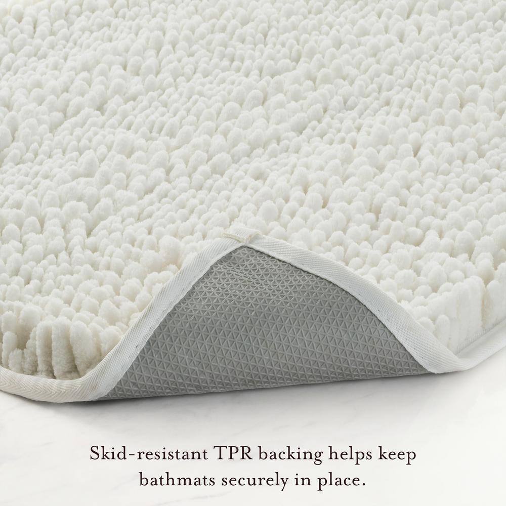 White Chenille Non-Slip Bath Mat Set of 2
