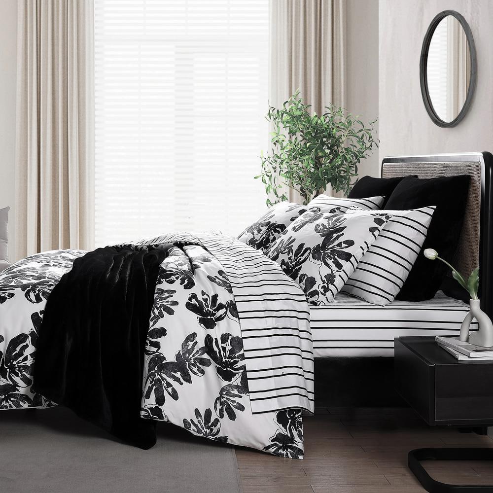 Black and White Floral Microfiber Full/Queen Duvet Cover Set