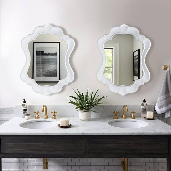 Elevatehome 24 in. W x 32 in. H Modern French Style Unique Art