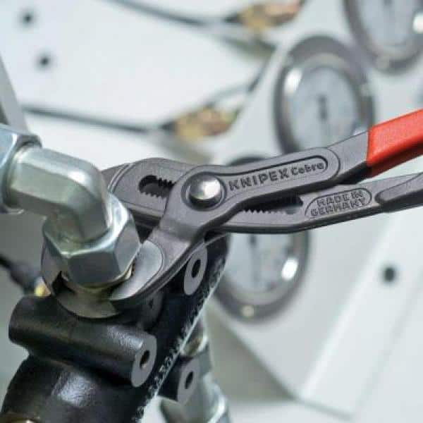 Knipex Cobra 7 Pliers Adjustable Water Pump Plier 8701180 1-1/2 Jaw  Capacity