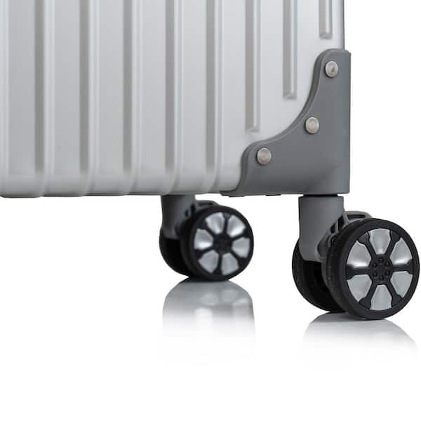 CHAMPS Elite 21 in. Silver Aluminum Luggage Carry-on with Spinner