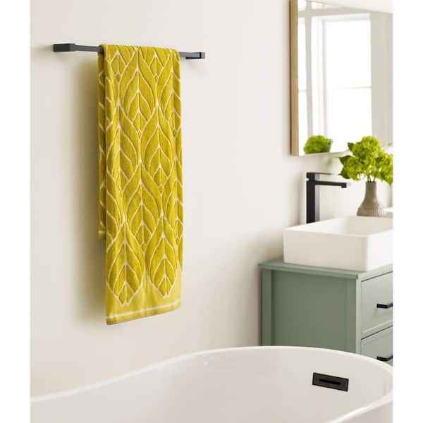 Monument 24 in. (610 mm) L Towel Bar in Matte Black