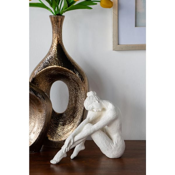 A & B Home White 10.7 in. x 8.7 in. Stone Figurine B5506 - The
