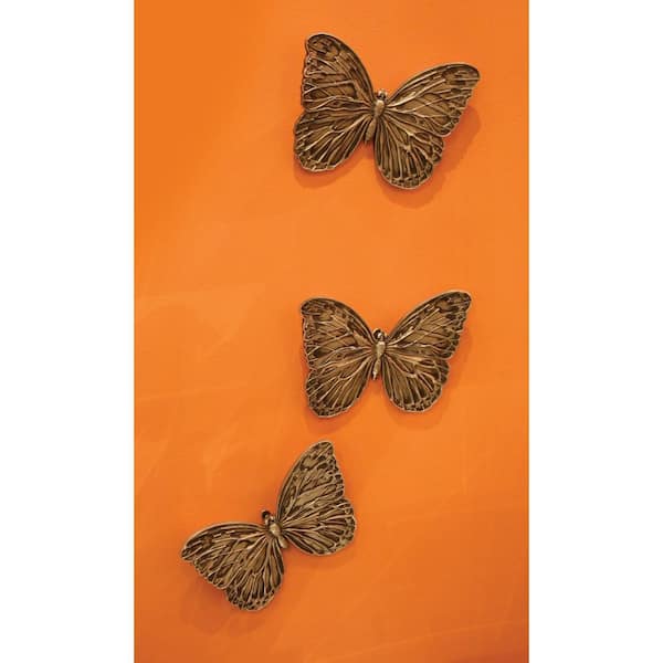 HomeRoots Victoria Distressed Silver Textured Butterfly Wall Art