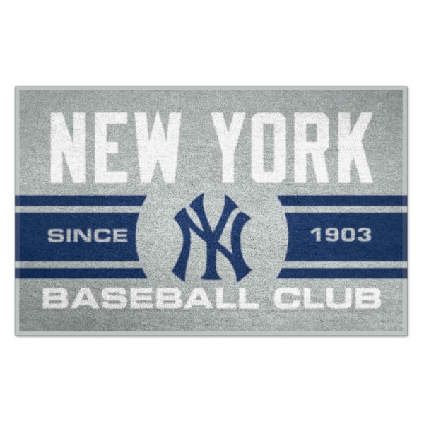 FANMATS New York Yankees Gray 1.5 ft. x 2.5 ft. Starter Area Rug
