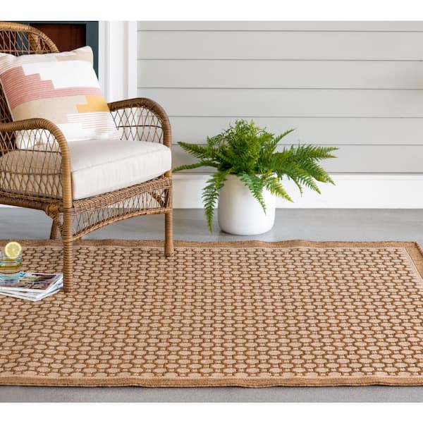 Beige and Brown 5 ft. x 7 ft. Geometric Polypropylene Indoor/Outdoor Area Rug