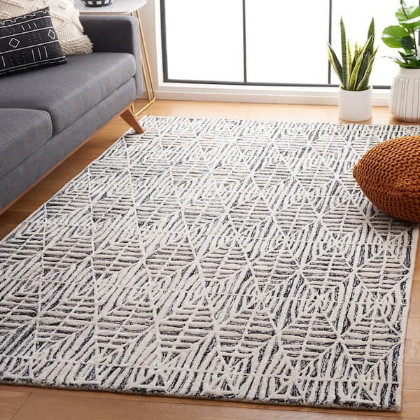 Ebony Black/Ivory 8 ft. x 10 ft. Diamond Area Rug