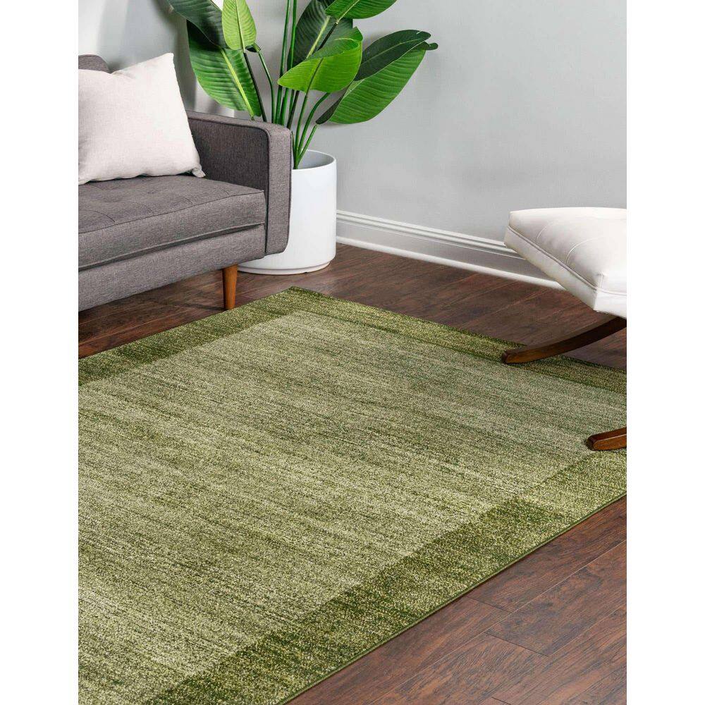 EasyCare Reversible Light Green Synthetic Area Rug - 8' x 11' 4