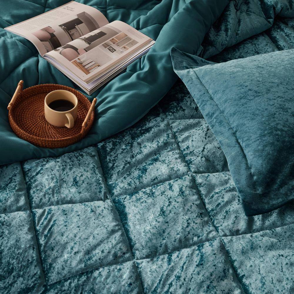 Teal Crushed Velvet Quilted King/Cal King Duvet Set with Decorative Pillow