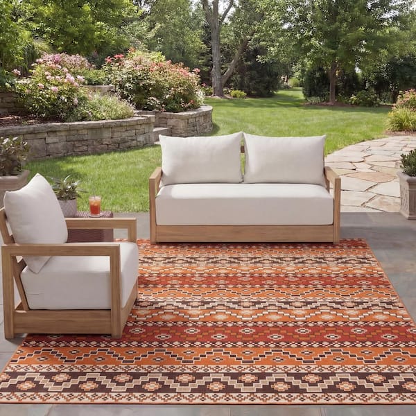 Veranda Red/Chocolate 8 ft. x 11 ft. Border Indoor/Outdoor Patio  Area Rug