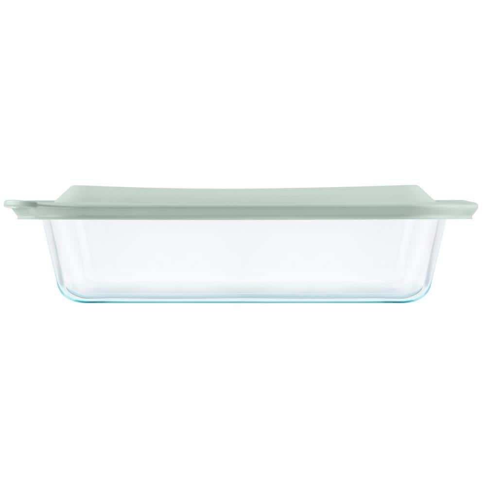 Pyrex Deep 9 x 13 in. Rectangular Glass Baking Dish with Sage Green Lid