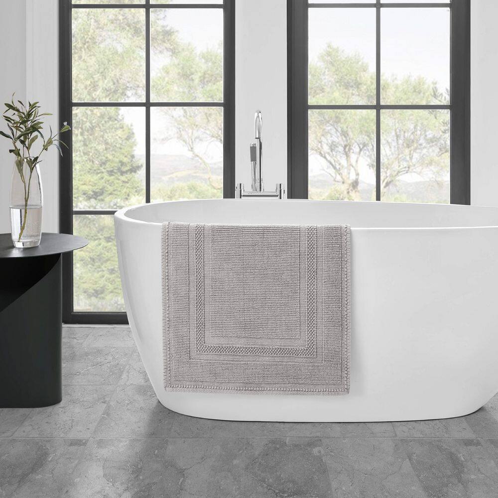 Light Gray Cotton Stonewash Racetrack Bath Rug 17" x 24"