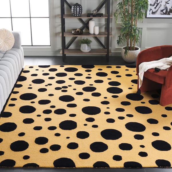 Cambridge 8 ft. x 10 ft. Gold/Black High-Low Dots Area Rug